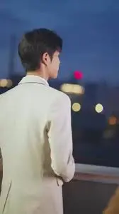 铁血战王变身超级奶爸？《极品战王奶爸》：硬汉柔情，萌娃来袭！