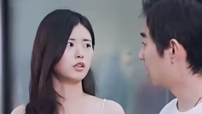 《闪婚百亿总裁》：灰姑娘的豪门逆袭，甜宠爱情背后的真实现实？